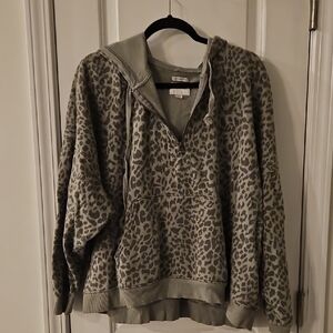 American Eagle Outfitters Gray Leopard Print Zip Up Sweater